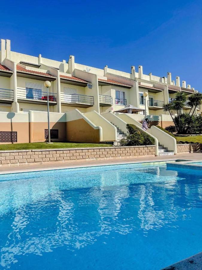 Peniche Master Bedroom With Sea View Balcony, Private Bathroom, Shared Kitchen, Swimming Pool, Surfing Resort Атогиа-да-Балейя Экстерьер фото