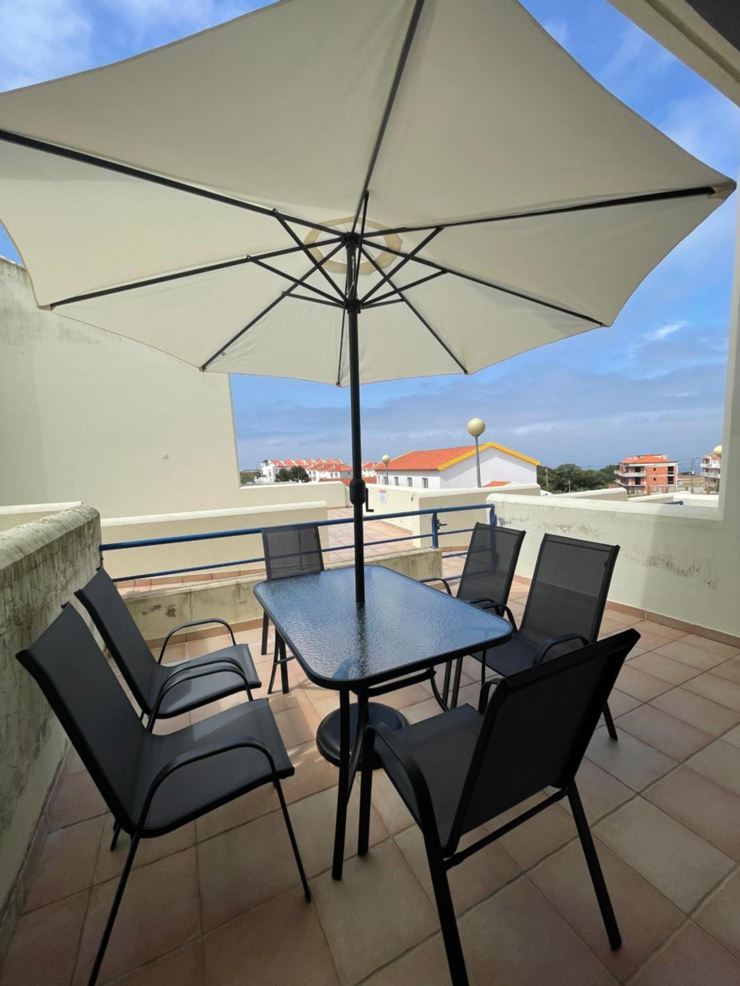 Peniche Master Bedroom With Sea View Balcony, Private Bathroom, Shared Kitchen, Swimming Pool, Surfing Resort Атогиа-да-Балейя Экстерьер фото
